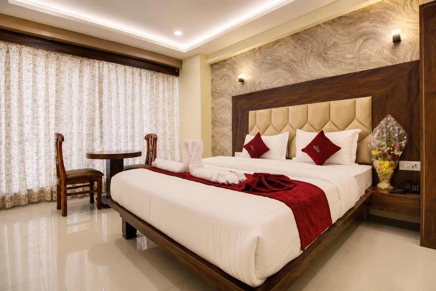 Deluxe Room — Hotel Samaira Residency